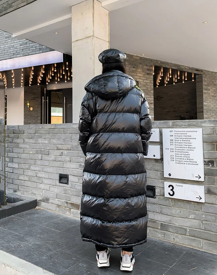 Женский пуховик выше колена блестящее Стеганое пальто зимняя теплая Толстая