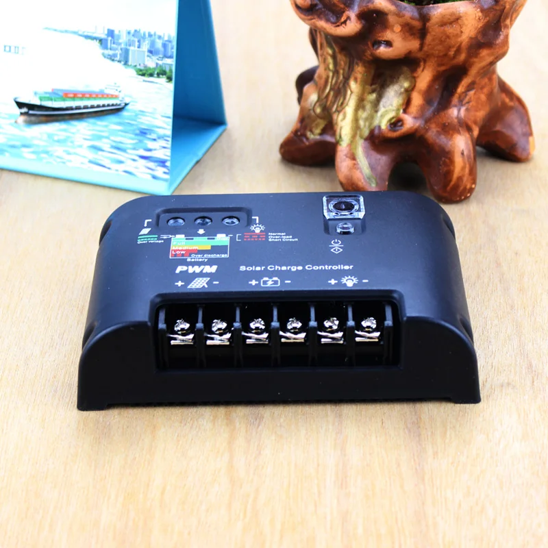 

High quality CE ROHS PWM 15A OPS1215 Solar charge controller