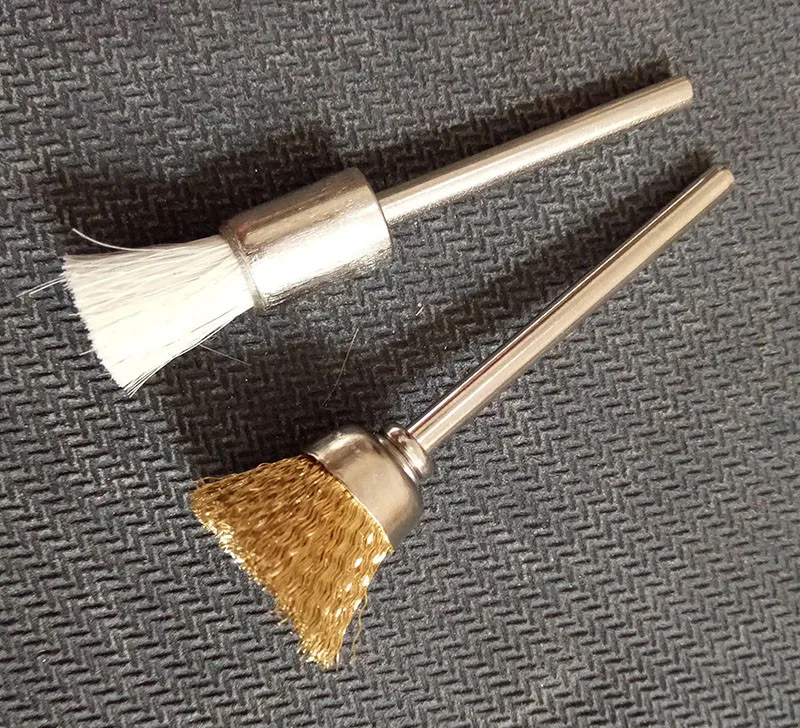 

10 шт./лот 3 мм, щетки из меди и шерсти для древесины/железа, пылеочиститель для вращающихся инструментов Dremel/миниатюрная электрическая дрель