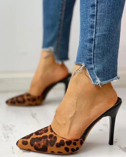 

Women Shoes New Fashion Casual Point Toe Buckle Strap Square Heel Med Female Sexy Party High Heels White Pumps Square Heels