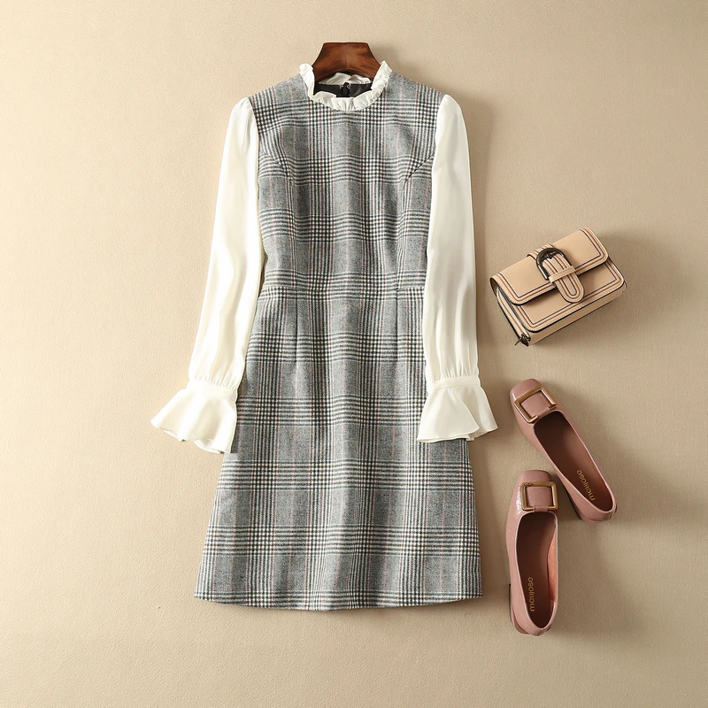 

Женское шерстяное платье мини из 30% шерсти с оборками в клетку