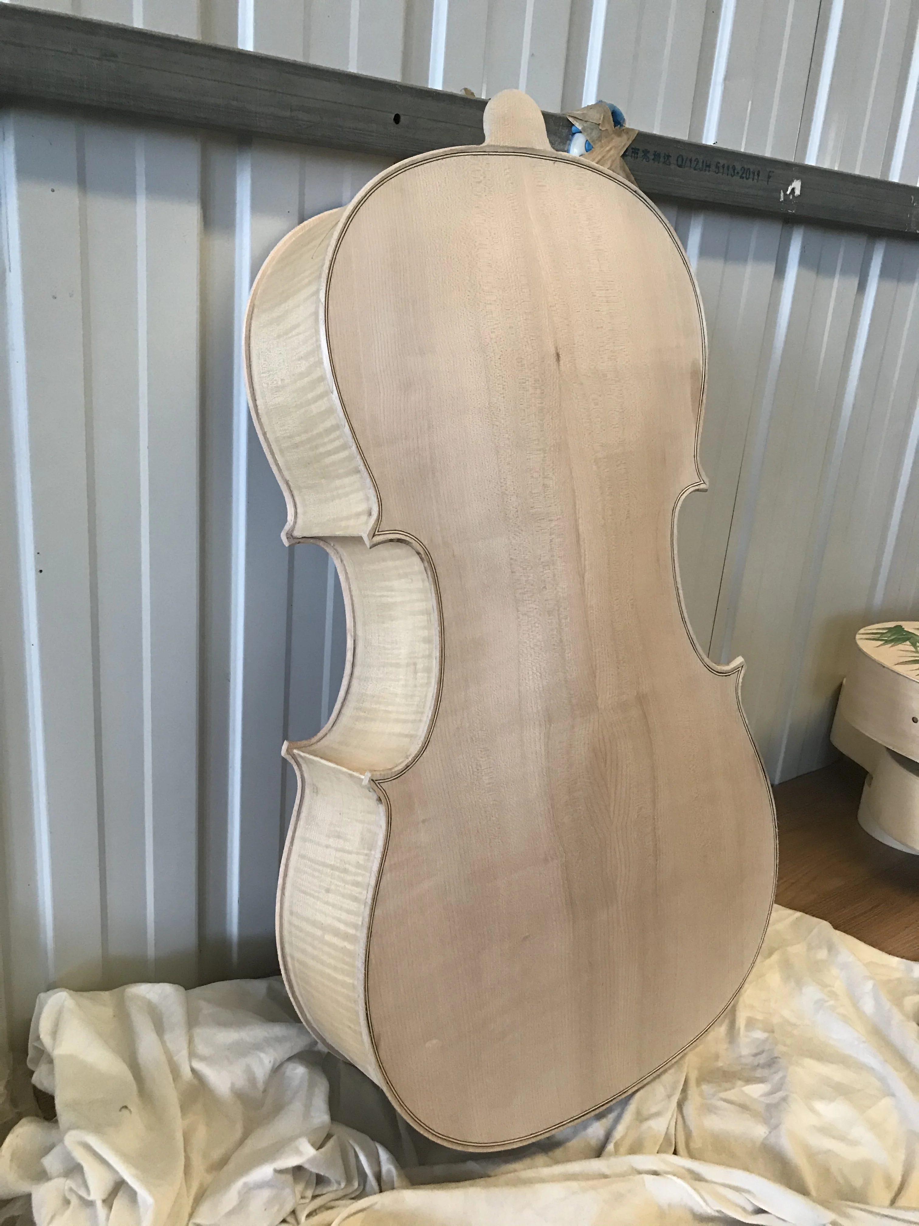 Violoncelle blanc en bois massif de haute qualité, modèle 1/2 Stradi, corps et cou de violoncelle non finis faits à la main, épicéa, érable et ébène, 100%