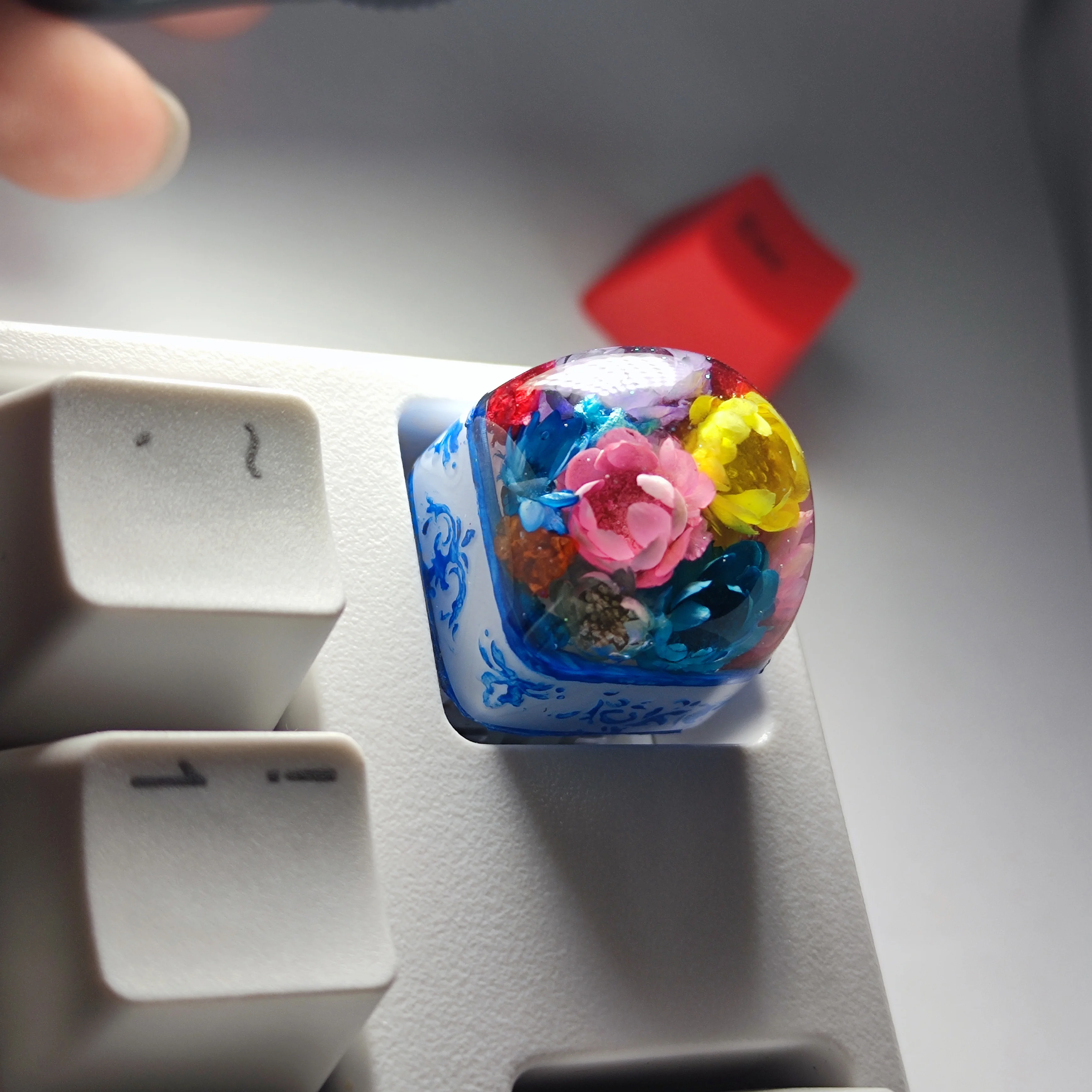 

Flower Caps Cherry Mx Switch Custom Resin R4 ESC Boy Girl Gift Game Transparent Cross -shaft Mechanical Key Caps