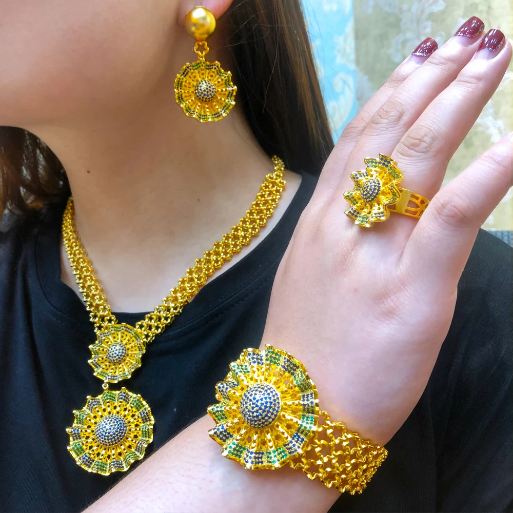 

High Quality Luxury Big Hollow Necklace Earrings Bracelet Ring Party Jewelry Set for Women Bridal Wedding Party Show Gift