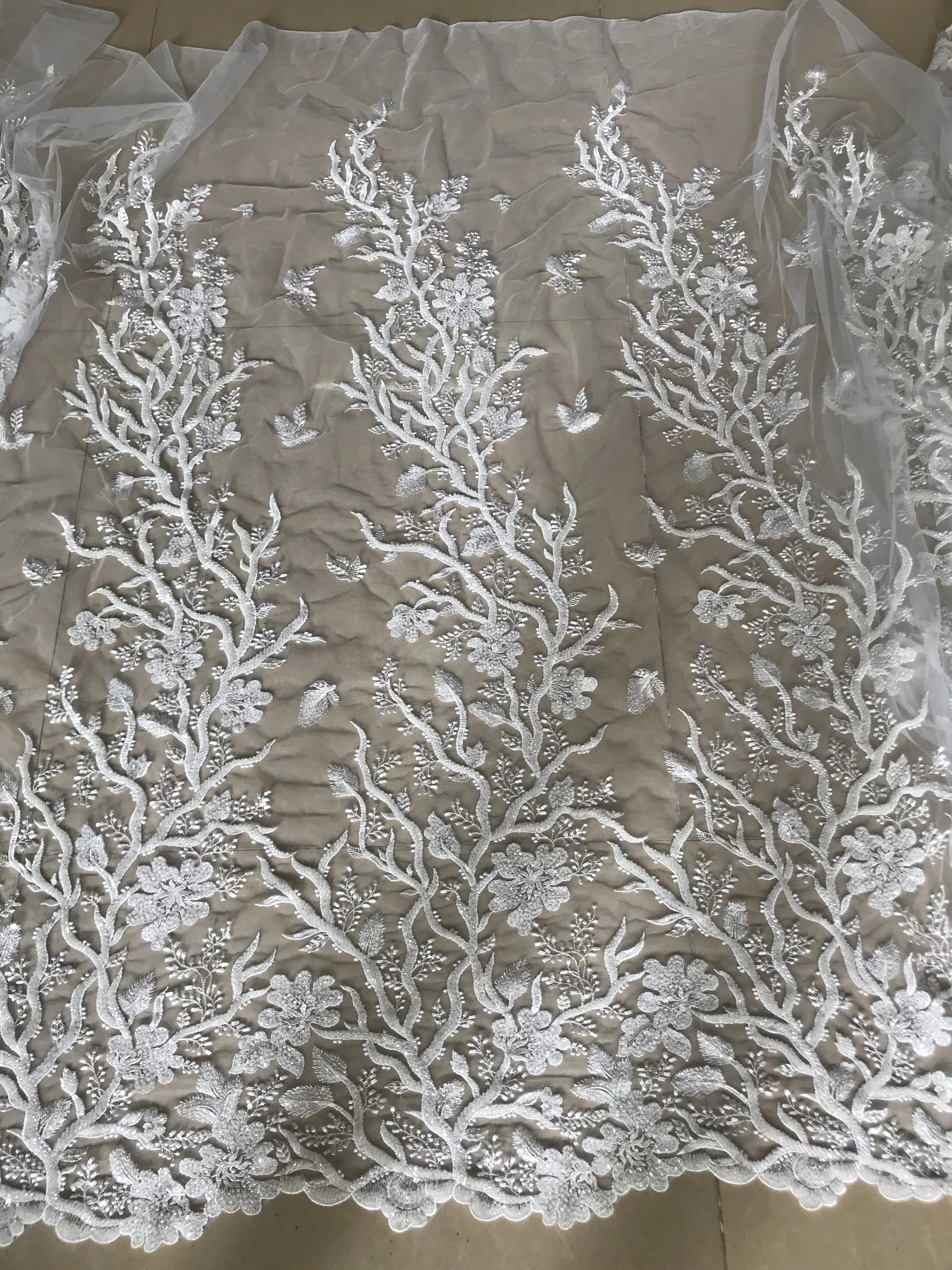 

Wholesale embroidered lace with beads 5yard/lot ZH-9735 tulle Lace Fabric