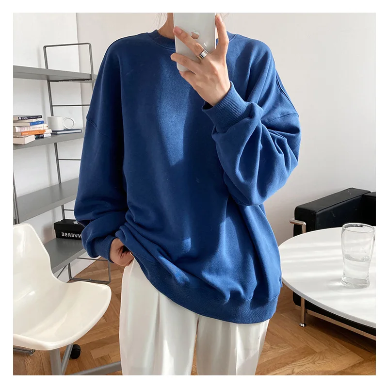 

Hoodies & Sweatshirts