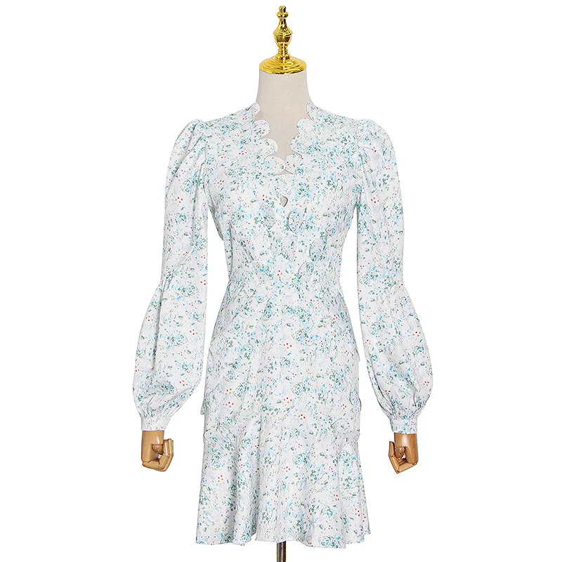 

2021 spring new fashion temperament sexy deep V-neck Lantern Sleeve Lace Waist print short dress