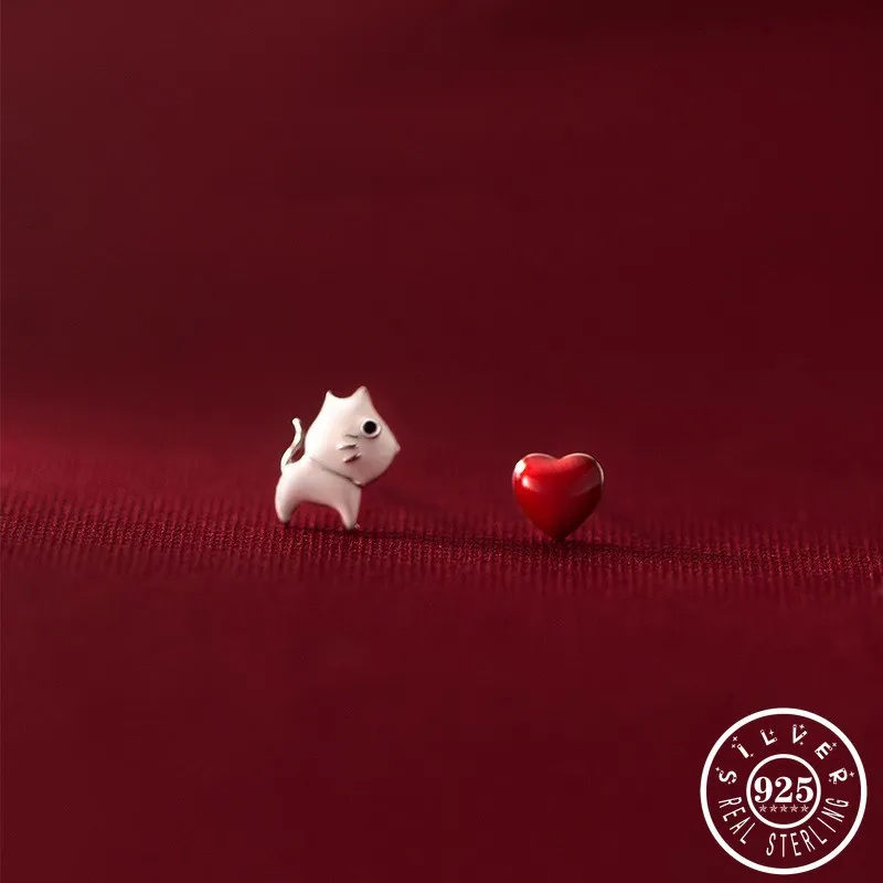 

Серьги-гвоздики из серебра 925 пробы с котом и сердцем