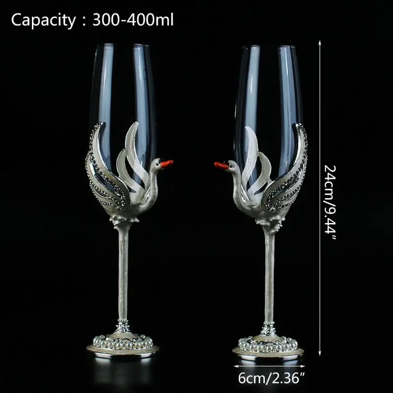 

Wedding Wine Glasses Champagne Toasting Flutes Cup Wedding Accessories With Gift Box for Valentine's Day Gift,Swan