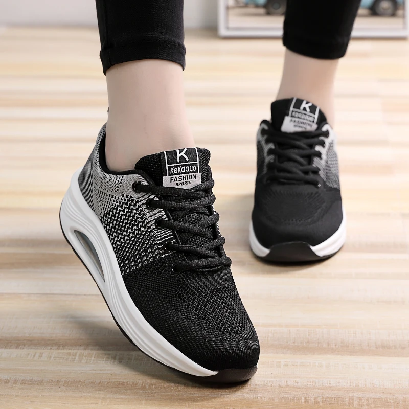 

Женские кроссовки на плоской подошве, повседневные сетчатые дышащие кроссовки на шнуровке, новинка 2021