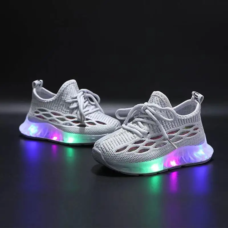 

Spring and Summer New Children's LED Shoes Boys and Girls Fish Silk Holes Flying Woven Leisure Sports Luminous Kids Shoes CS138