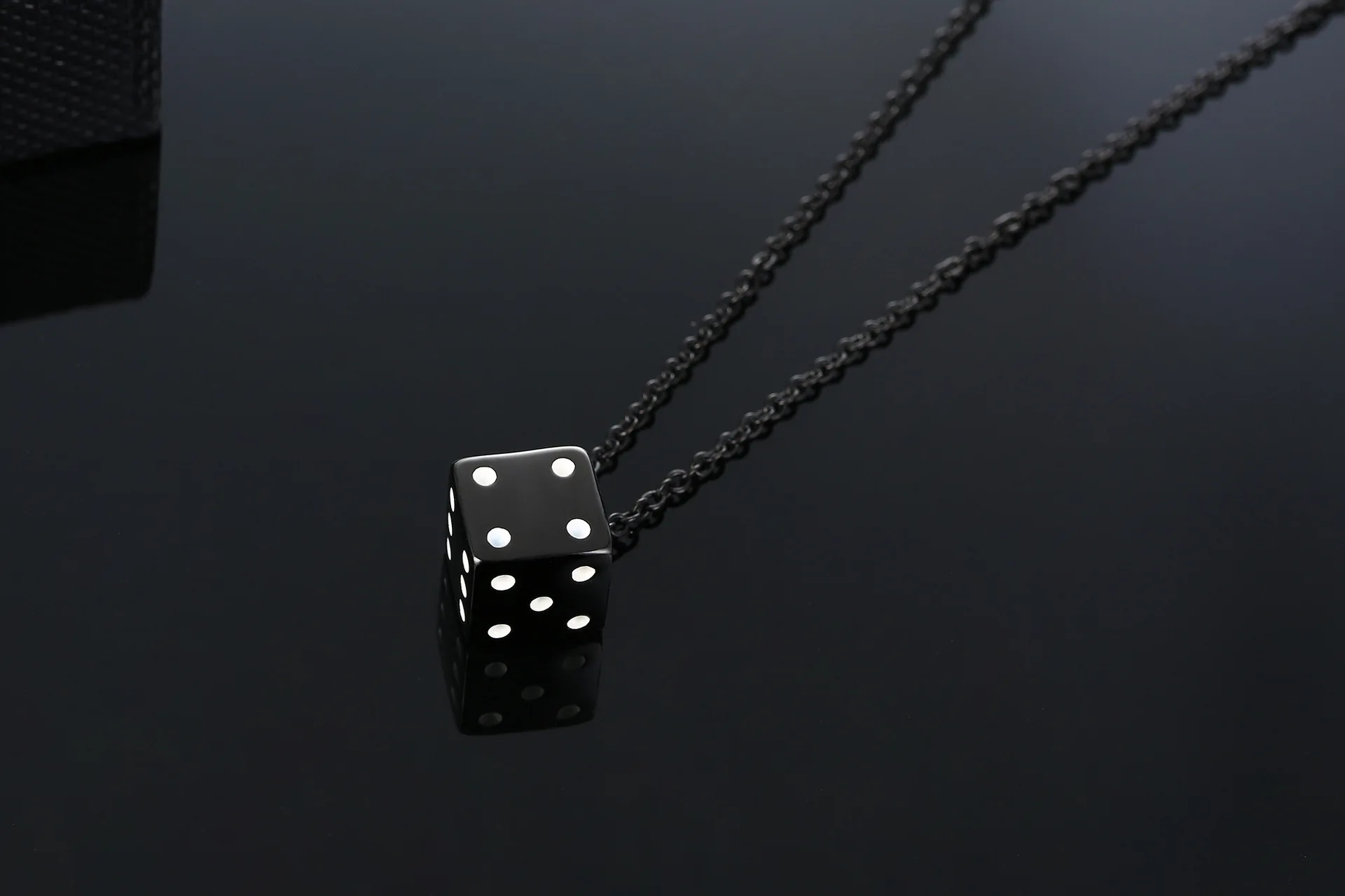 

FXM CCB84 stainless steel necklace hot sell top quality single women dice shape gift women jewelry