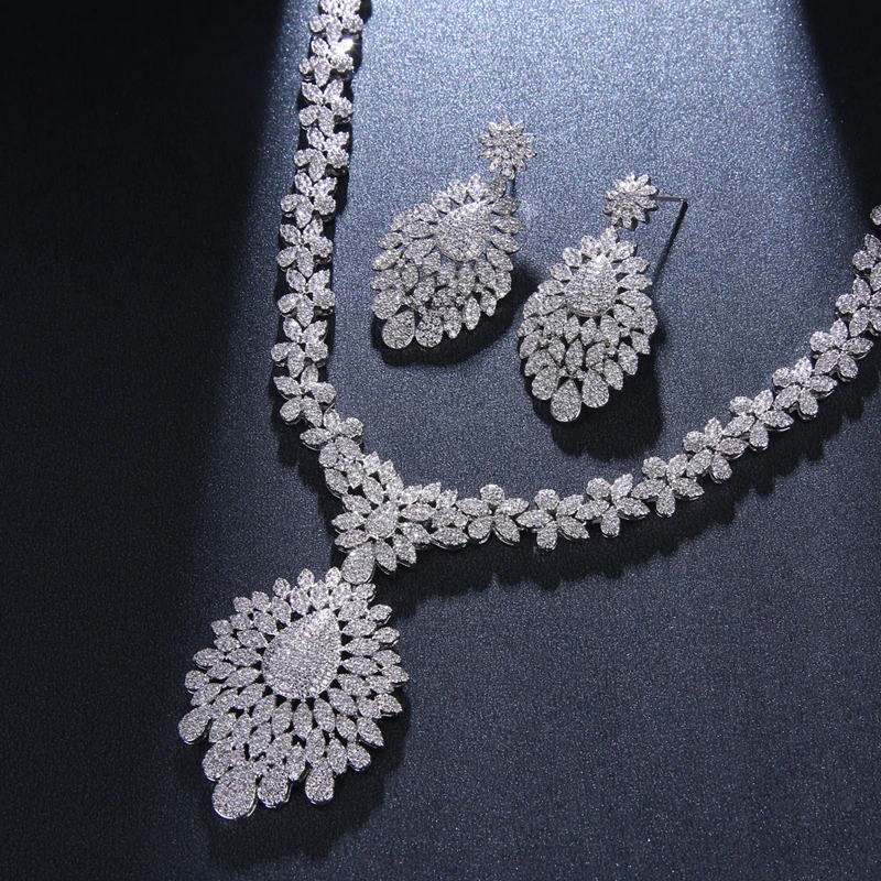 Женский комплект украшений Bettyue, белое ожерелье и серьги с цирконием