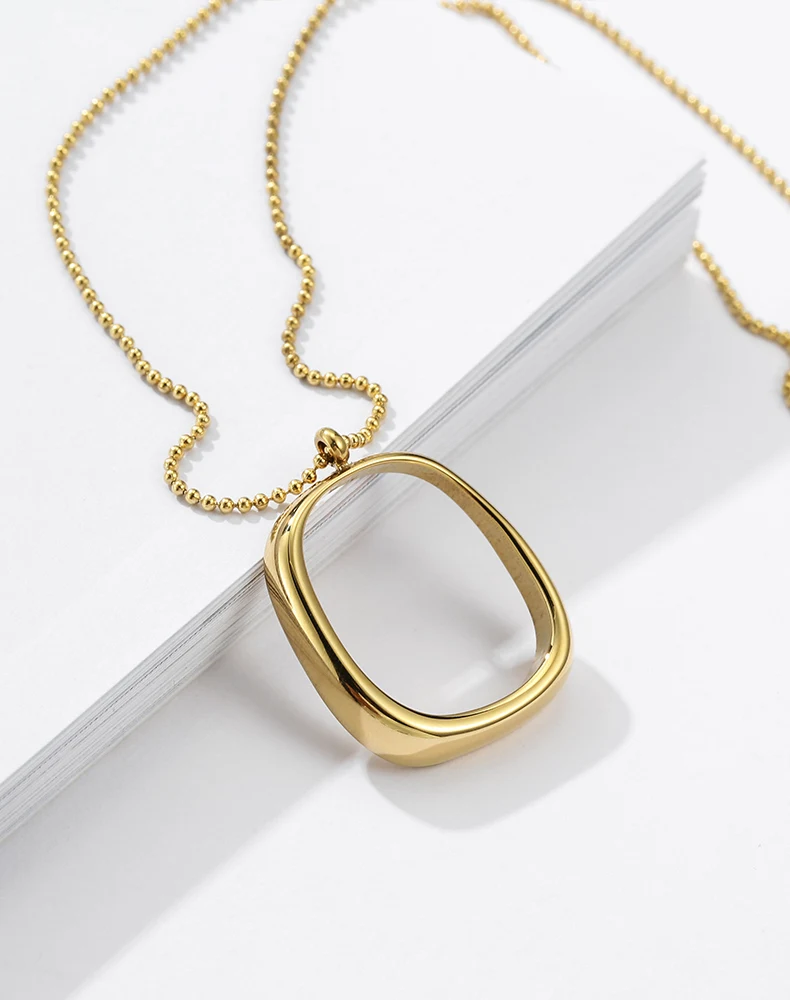 

Carlidana ins square geometric hollow necklace niche design long minimalist Harajuku style clavicle chain