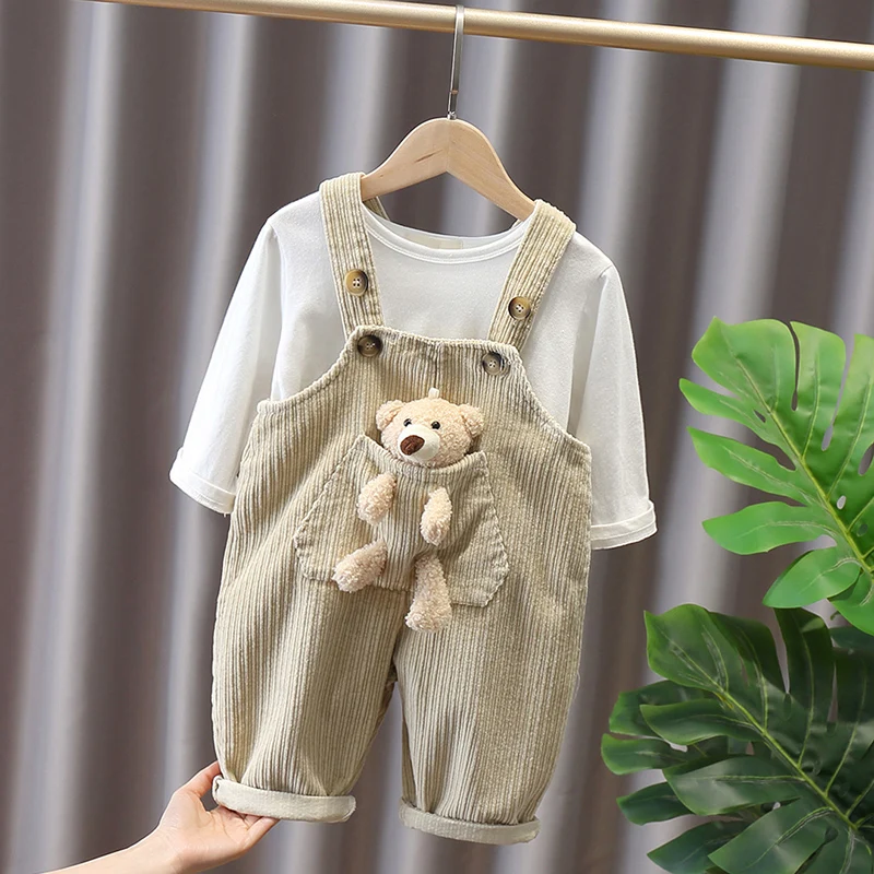 Детский вельветовый комбинезон на бретельках с милым мультяшным медведем