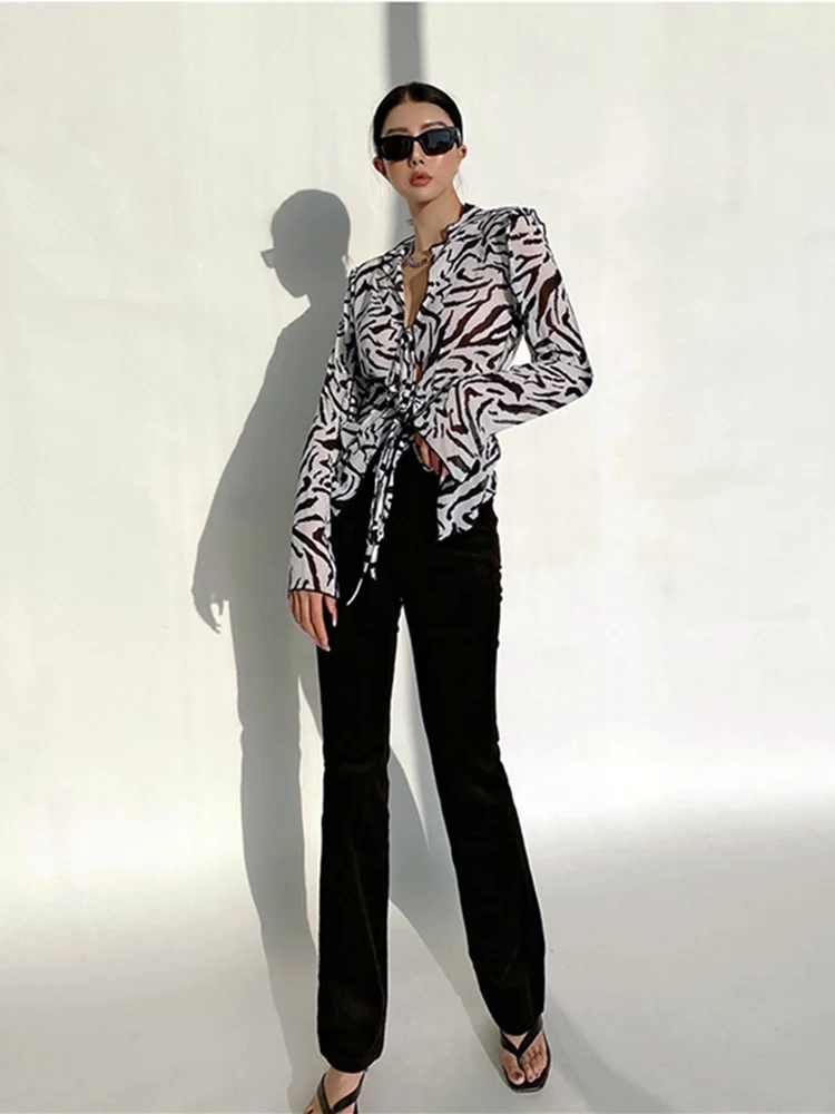 

New Arrival 2021 Summer Sexy Chiffon Shirt Femme lacing Zebra Steipes Loose Spicy Girl Thin Tops Ladies Long Sleeve Designer