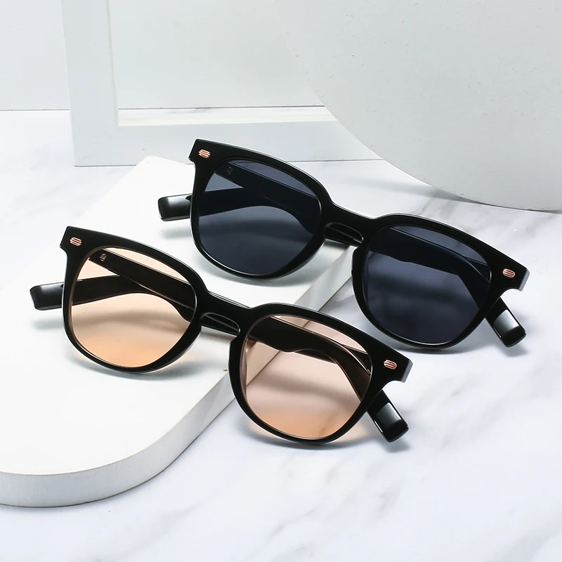 

Retro Classic Rivets Decoration Cat Eye Vintage Fashion Men Women Shades Sunglasses