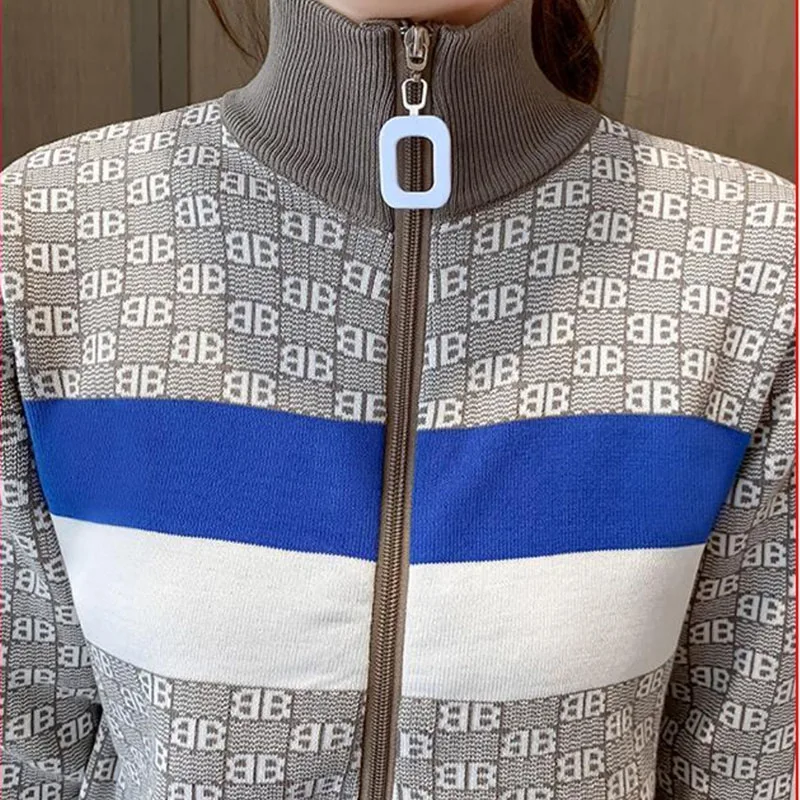 Женский трикотажный пиджак с отложным воротником и длинными рукавами +