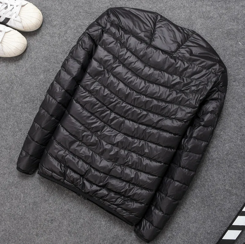 Куртка мужская сверхлегкая на утином пуху Осень-зима 2020 | Мужская одежда