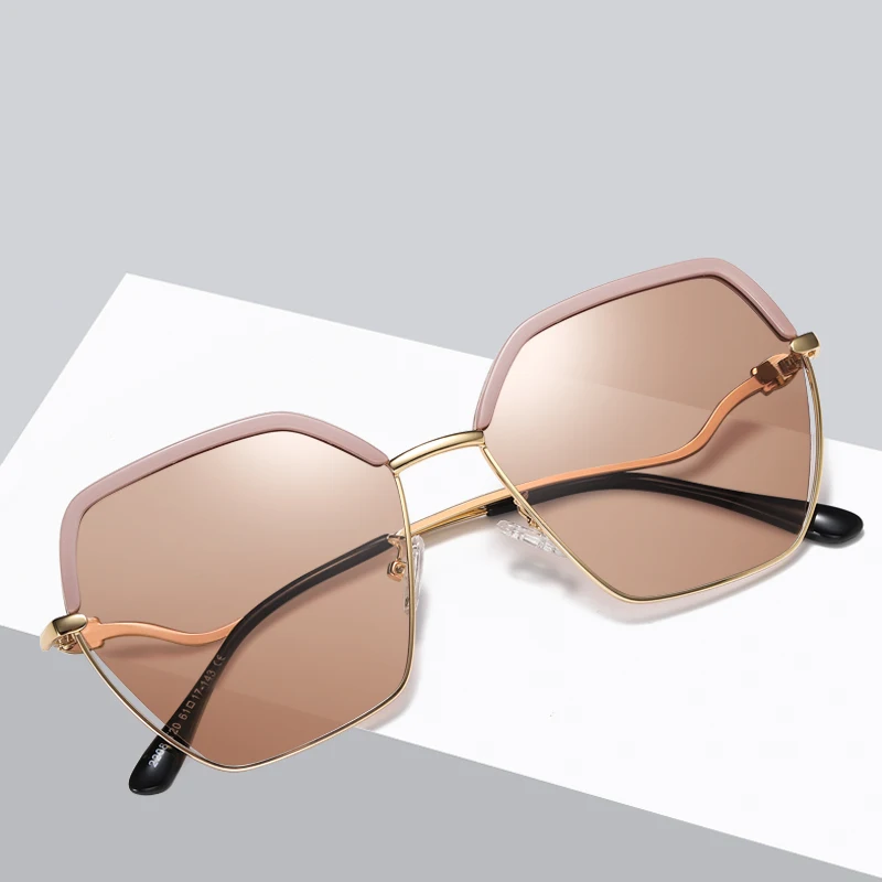 

LUOMON Classic Retro Women's Sunglasses Trending Polarized UV400 Fashion Sun Glasses LM2208
