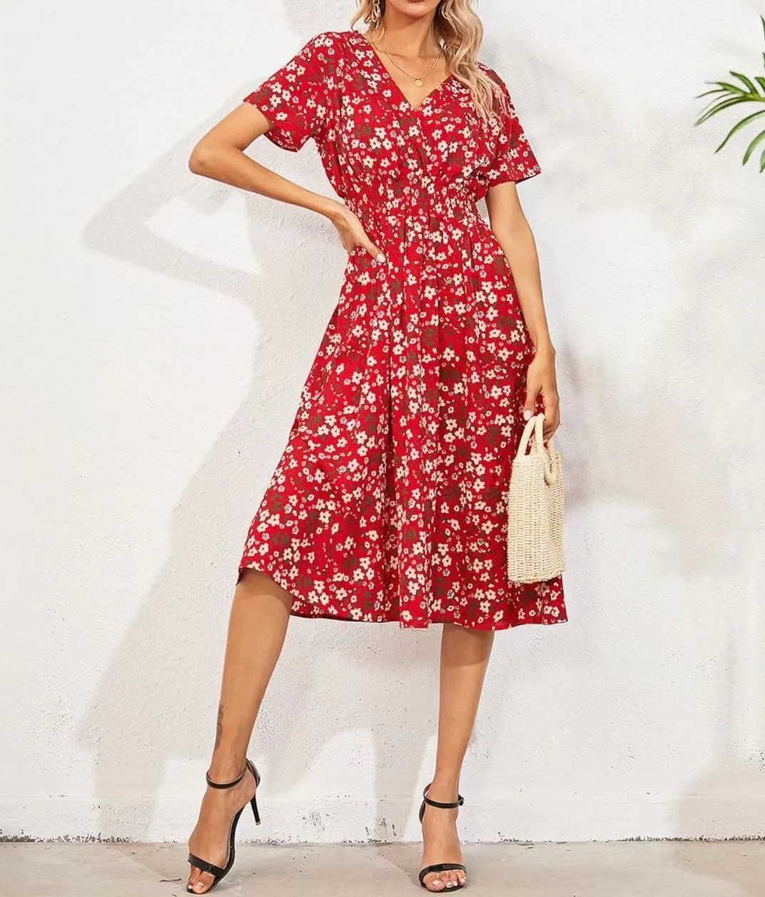 

С украшением в виде цветка, с оборками и сексуальное летнее платье для женщин с v-образным вырезом с коротким рукавом Свободное платье в боге...