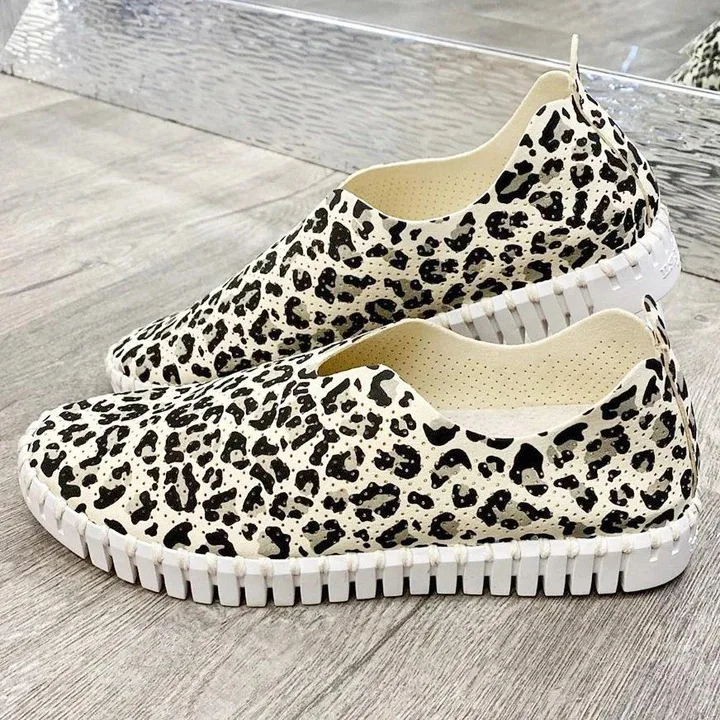 

Cross-border foreign trade plus-size single shoes 2020 summer new and slackers hot style leopard print casual women's shoes