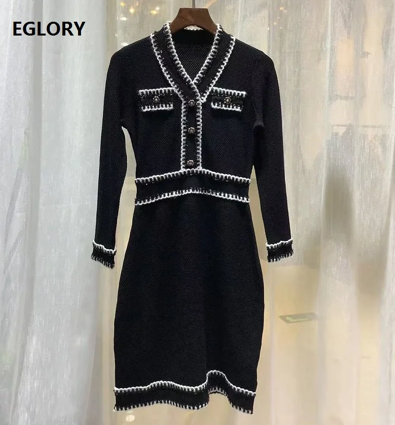 

New 2020 Autumn Winter Knitted Dress High Quality Women V-Neck White Color Block Buttons Deco Long Sleeve Black Sweater Dress