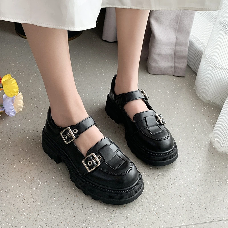 

New hot sale lolita shoes patent leather Mary Jane shoes 2021 round toe platform shoes comfortable buckle casual women's shoes