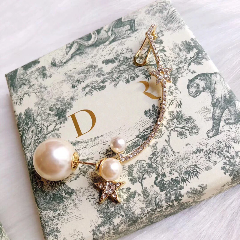 

C1891 Korean wave personality star single earring fashion size pearl hanging ear bone earring women sweet collocation ornaments