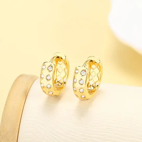

New Crystal Silver Color Earrings For Women Small Heart Hoop Earring Ear Bone aros Tiny Ear Ring Girl aretes ear Gift Wholesale