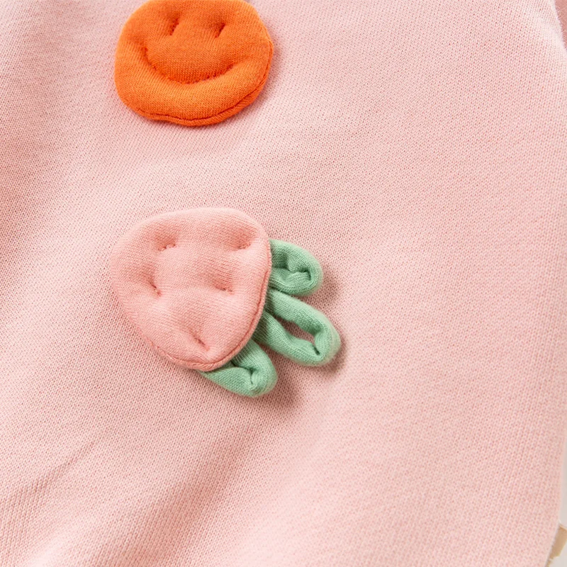 DBZ13327 dave bella Весенняя футболка для девочек с аппликацией в виде фруктов детские