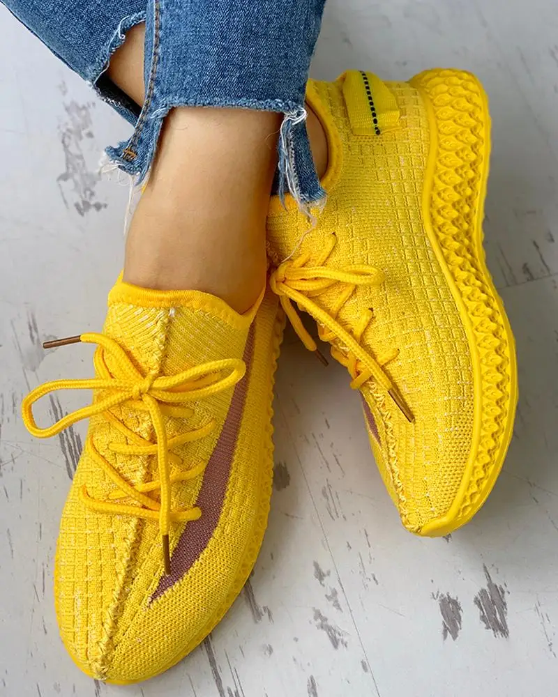 Женские кроссовки на плоской подошве со шнуровкой|Обувь без каблука| |