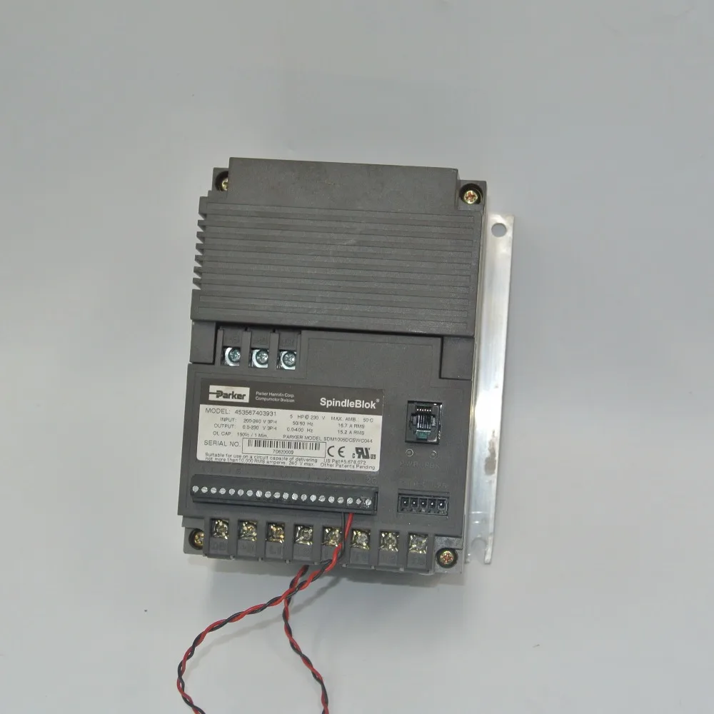 

Инвертор PARKER SDM1005DCSWC044 для CT