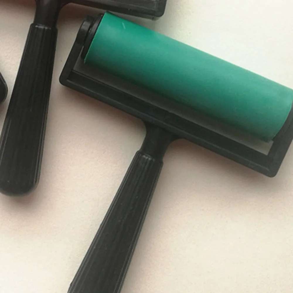 

10cm Printmaking Rubber Roller Brayer Craft Projects Ink and Stamping Tools (Red)