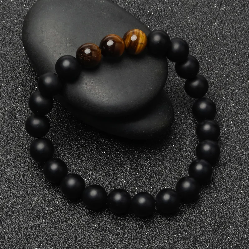 

FashionJewellery 8mm Black agate yellow tiger Bracelet men and women wear charming amulets