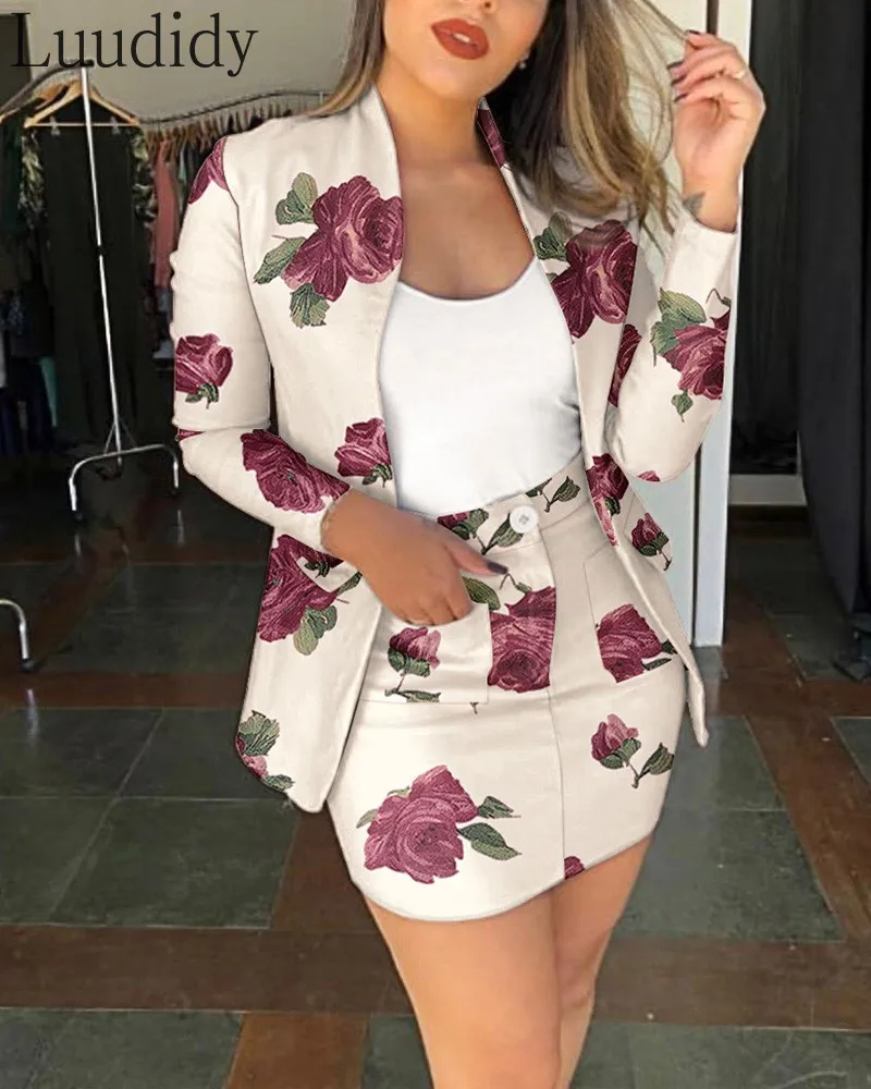 

Women Office Wear Floral Print Open Front Flap Detail Blazer & Mini Skirt Set