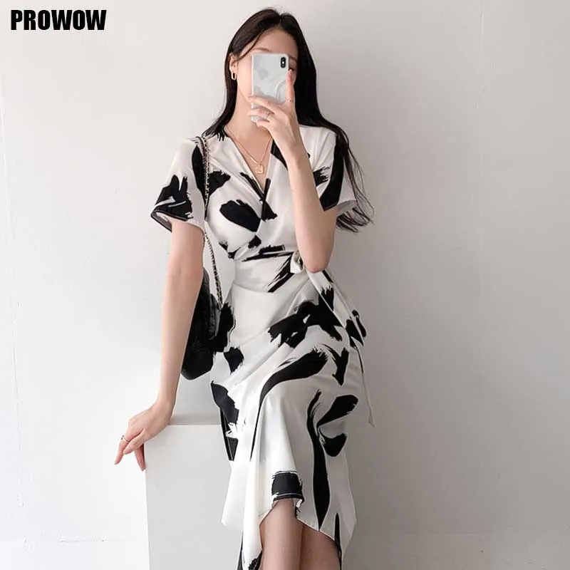 

Vintage Floral Dress 2021 Lady Elegant New Summer Slim V-Neck Lace Dresses One-Piece Korean Fashion Women Holiday Party Dress