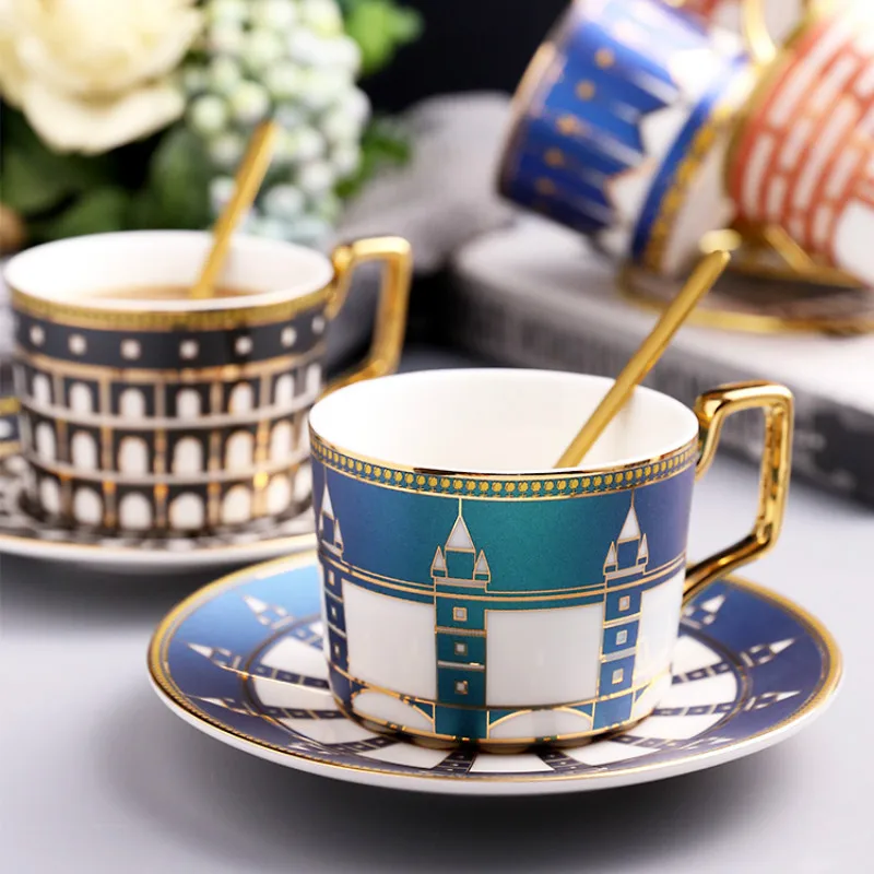 

Ceramic Creative Coffee Cup Saucer Spoon Set Modern Porcelain Tea Cup Set High Quality Cute Reusable Xicara Drinkware EB50BD