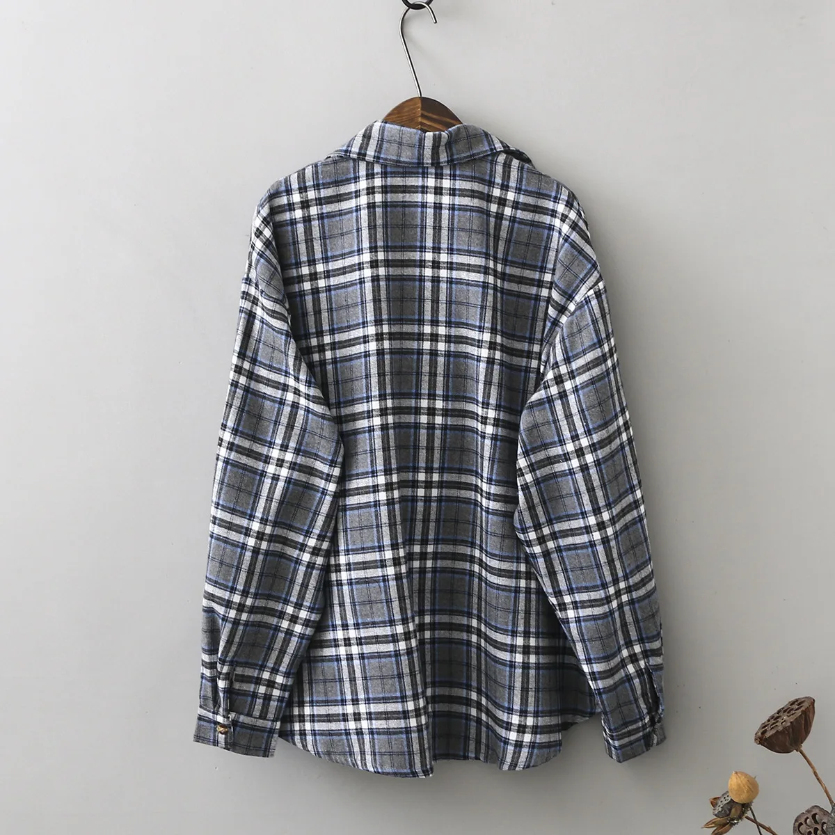 2020 Shirt Artistic Design Plaid Small Style Loose Long-sleeved |
