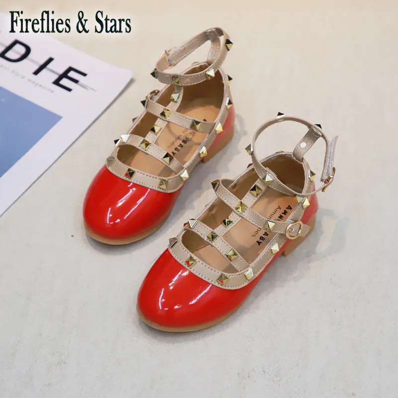 Детская обувь из лакированной кожи на плоской подошве|Кроссовки| |