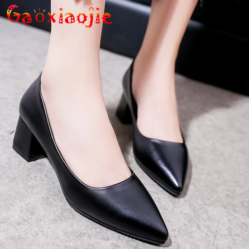 

Туфли-лодочки женские без шнуровки, удобная однотонная модная обувь с острым носком, квадратный низкий каблук, в Корейском стиле, осень