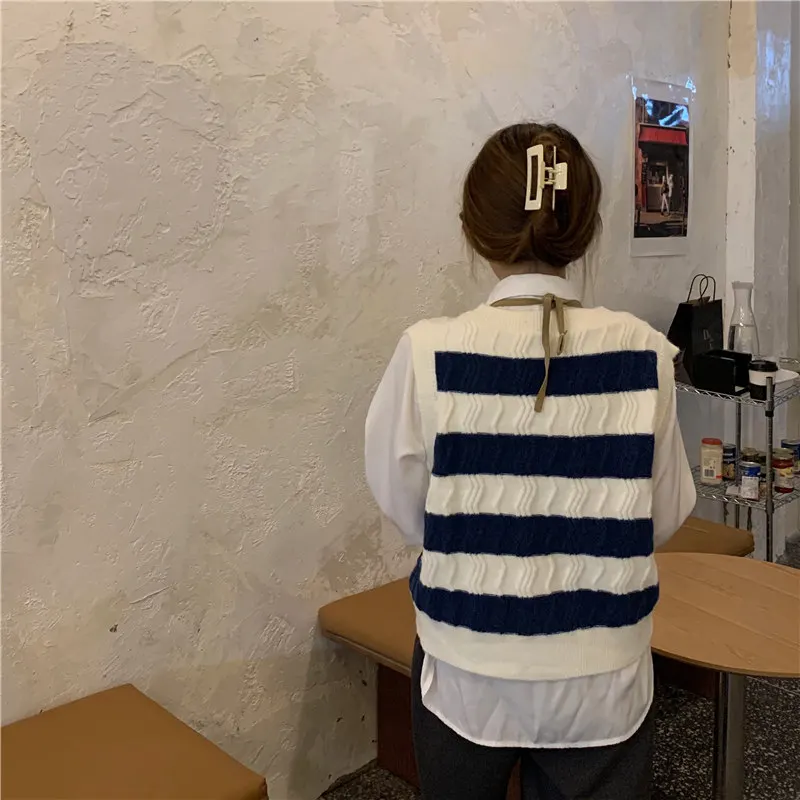 

2020 New Winter Korean V-Neck Pullover Cute Sweet Soft Warm Vest Sleeveless Casual Fashion Wild Lazy Office Ladies Sweater