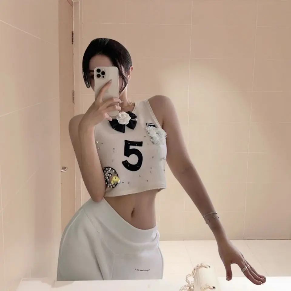 

2021 Xinzhilei Design French Heavy Industry Nail Bead Knitted Vest Women's Jacket