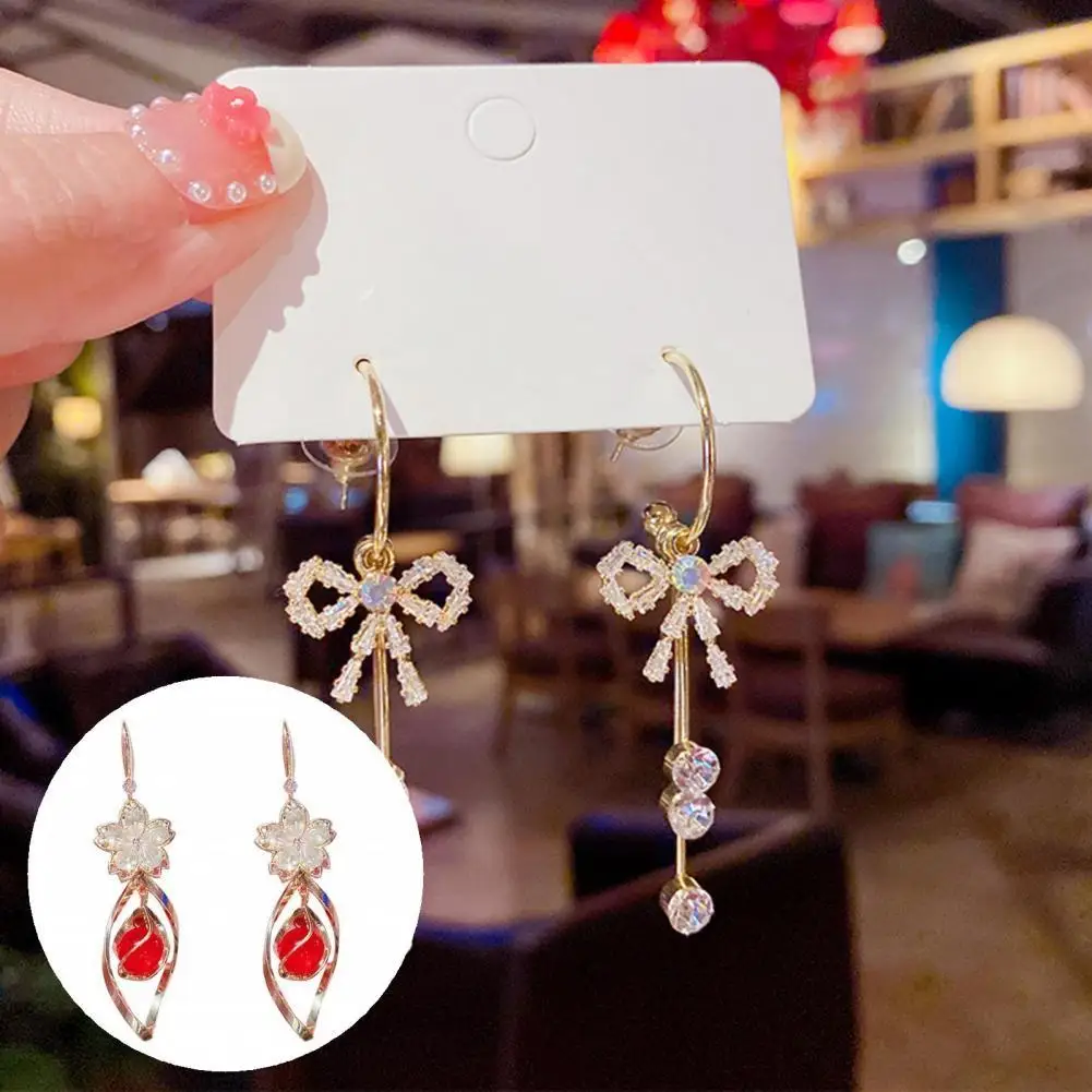 

Chic 1 Pair Creative Hollow-out Delicate Dangle Earrings Alloy Hook Earrings Charming for Daily Wear