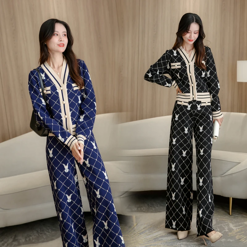 

Elegant Knitted Suit Women Diamond Cartoon Cardigan Sweater + Fashion Trousers Thick Two Piece Set 2021 Autumn Winter Clothes