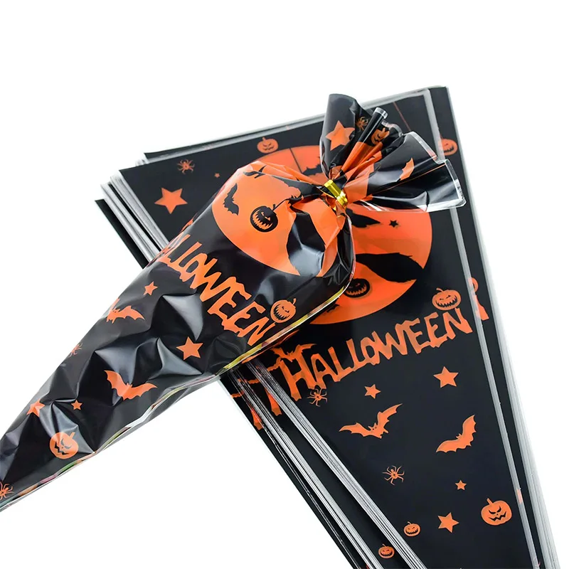 

150pcs Halloween Candy Bags Skeleton Pumpkins Witch Spider Web Letter Print Plastic Cone Bag Happy Halloween Party Supplies Pack