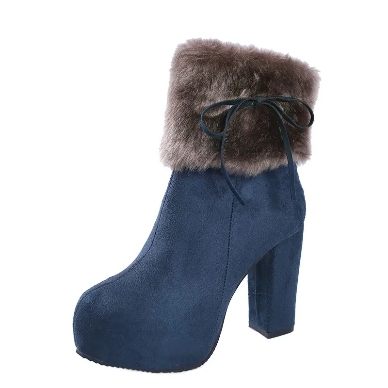 

Size 33-42 Plus Size Women's Shoes For Fall/winter 2021 New Martin Boots Women's Thick High-heeled Flannel Frosted Short Boots