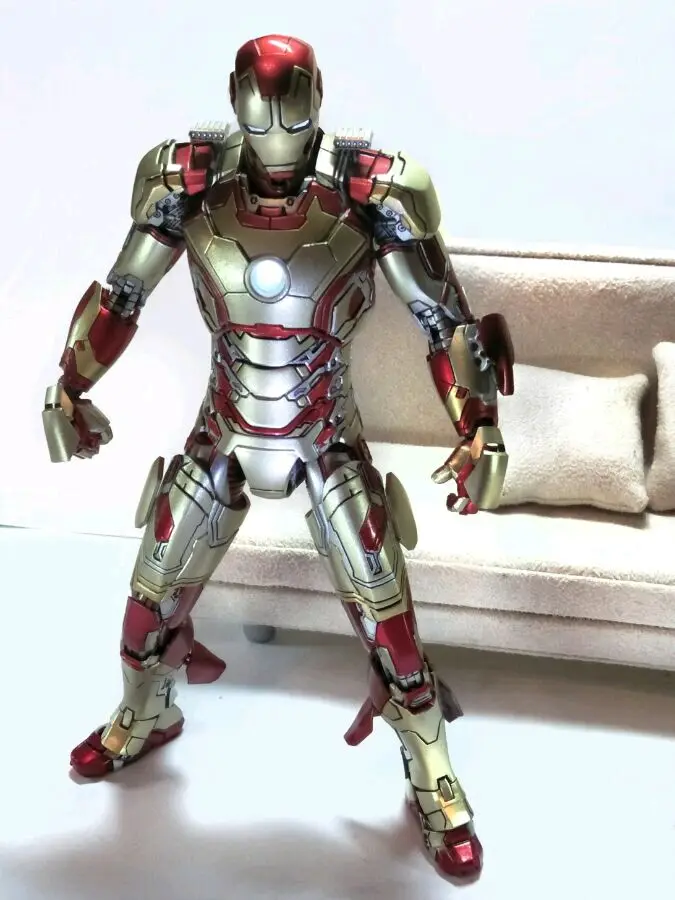 I n сток 1/12 супер гибкая фигурка железного человека MK43 MK42 подвижный светильник, диван Мстители Коллекционная модель игрушки