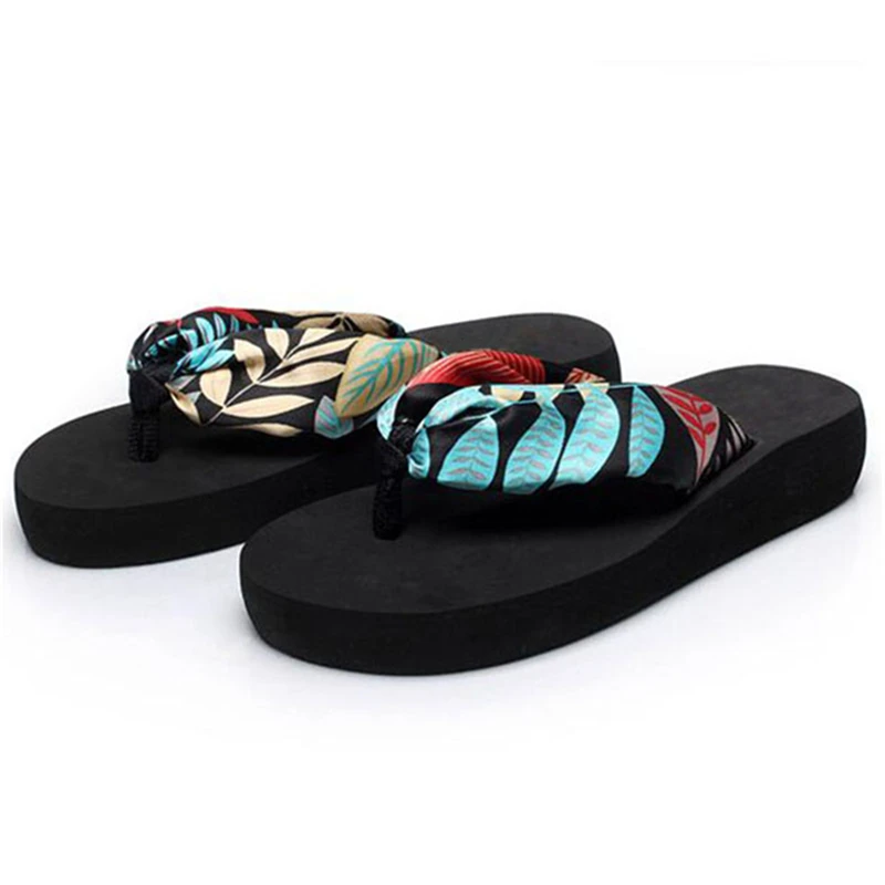 Женские сандалии на танкетке пляжные шлепанцы больших размеров 40 в богемном