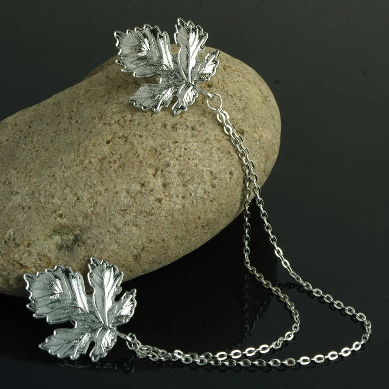 

DoreenBeads Maple Leaf Badges Zinc Alloy Leaves with Link Chain Fashion Brooch Pin for Jacket Coat Suit Shirt Collar Accessory